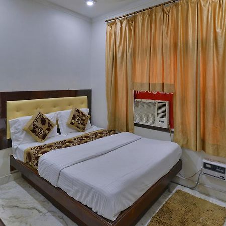 Family Hotel By Pg International New Delhi Eksteriør bilde