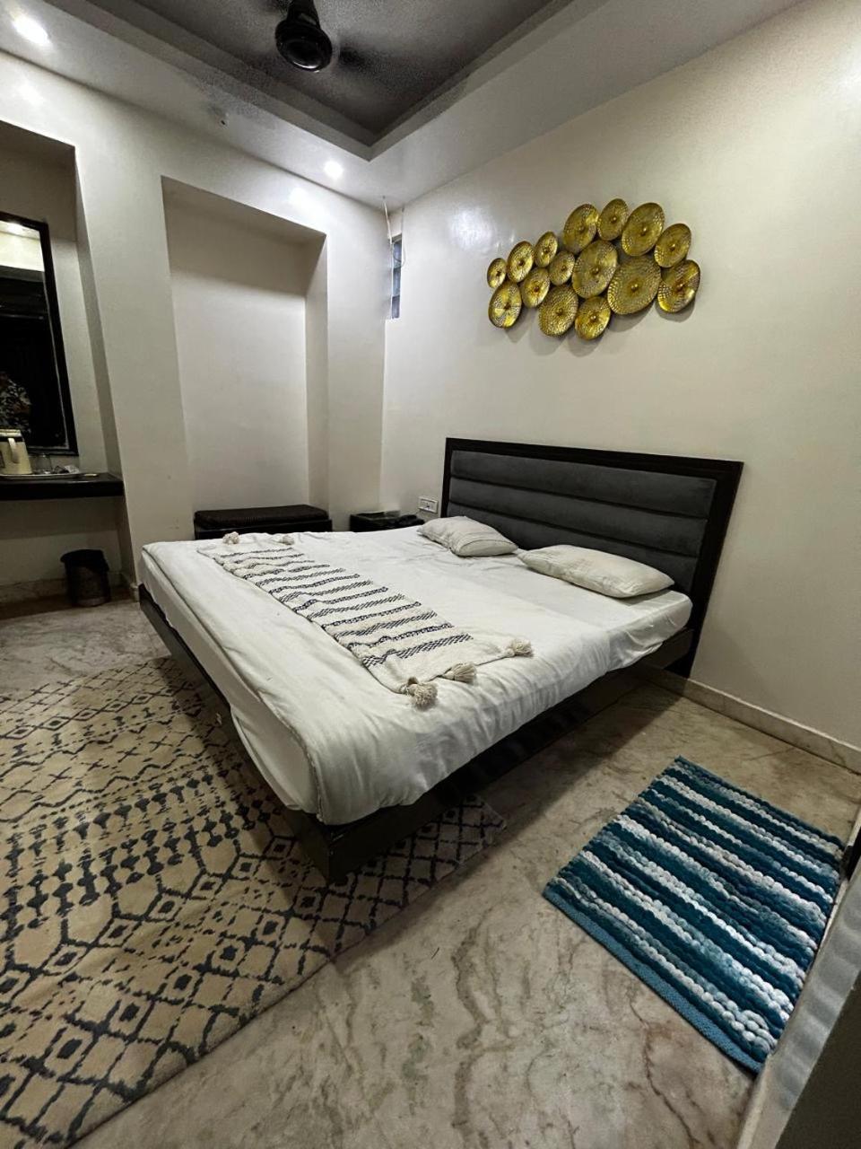 Family Hotel By Pg International New Delhi Eksteriør bilde